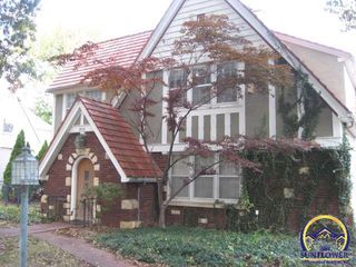 3516 SW Avalon LN, Topeka, KS 66604