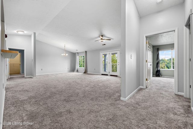 2604 Aristocrat Pl 303, Louisville, KY 40299