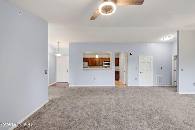 2604 Aristocrat Pl 303, Louisville, KY 40299