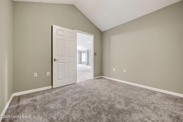 2604 Aristocrat Pl 303, Louisville, KY 40299