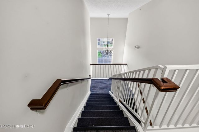 2604 Aristocrat Pl 303, Louisville, KY 40299