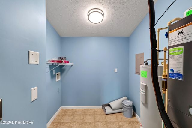 2604 Aristocrat Pl 303, Louisville, KY 40299