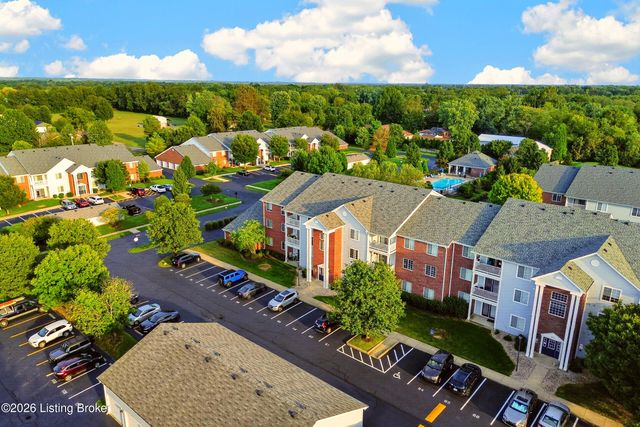 2604 Aristocrat Pl 303, Louisville, KY 40299