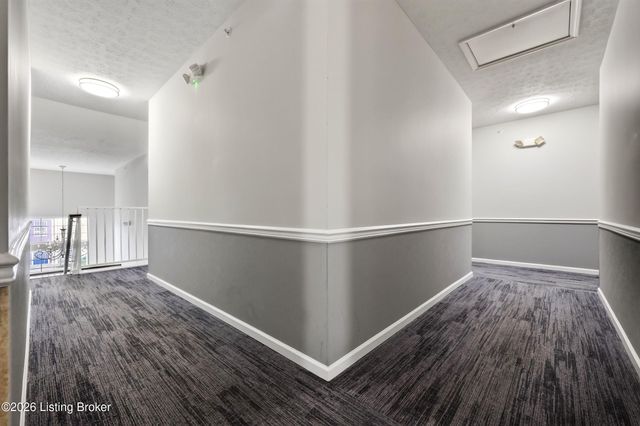 2604 Aristocrat Pl 303, Louisville, KY 40299