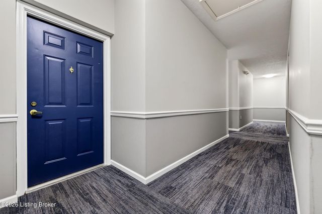 2604 Aristocrat Pl 303, Louisville, KY 40299