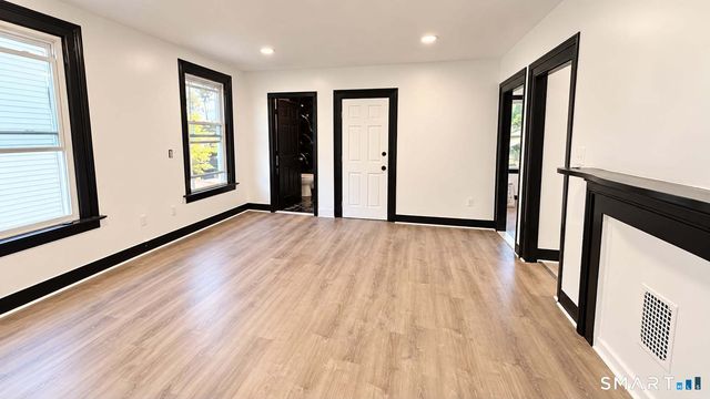 6 Gilbert Avenue, New Haven, CT 06511