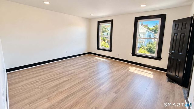 6 Gilbert Avenue, New Haven, CT 06511