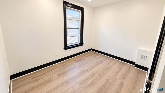 6 Gilbert Avenue, New Haven, CT 06511