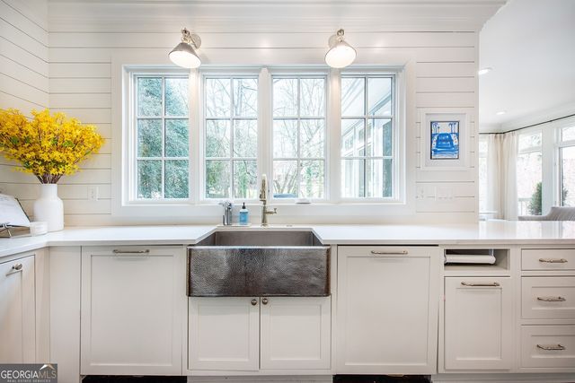 3211 Circle Oaks Drive SE, Atlanta, GA 30339