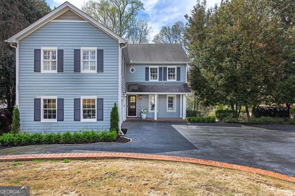 3211 Circle Oaks Drive SE, Atlanta, GA 30339