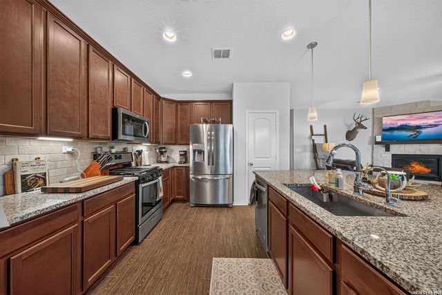 7519 PECOS RDG, Boerne, TX 78015