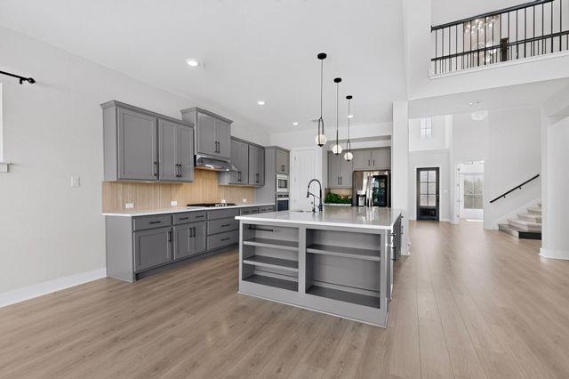 305 Palatino BND, Liberty Hill, TX 78642