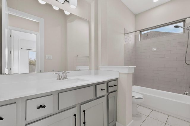 305 Palatino BND, Liberty Hill, TX 78642