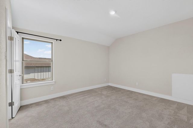 305 Palatino BND, Liberty Hill, TX 78642