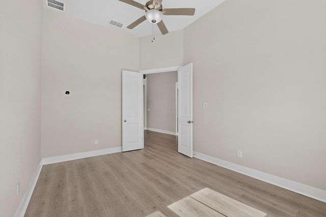 305 Palatino BND, Liberty Hill, TX 78642