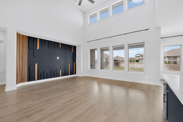 305 Palatino BND, Liberty Hill, TX 78642