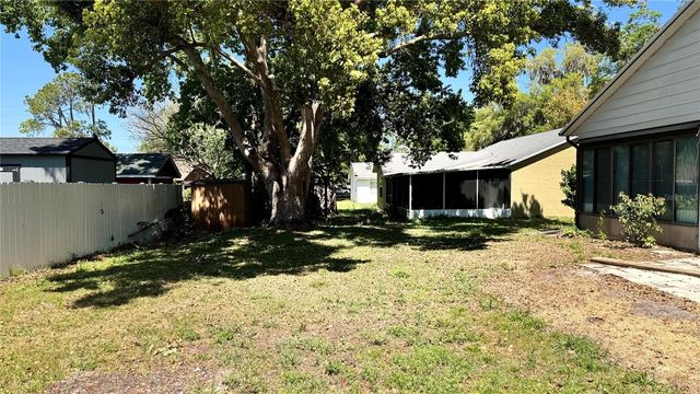 1920 CR-19A, Eustis, FL 32726