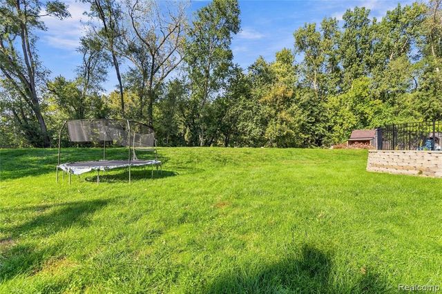 15879 Millar Road, Clinton Township, MI 48036