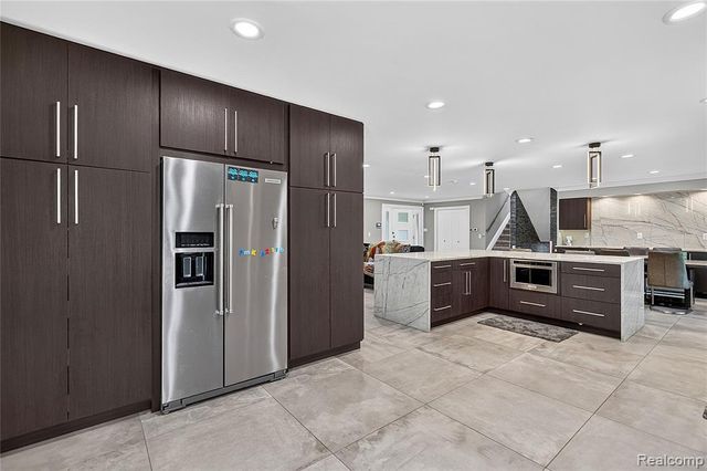 15879 Millar Road, Clinton Township, MI 48036
