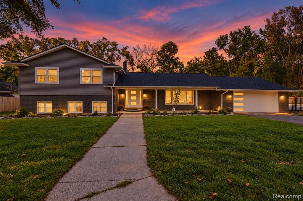 15879 Millar Road, Clinton Township, MI 48036