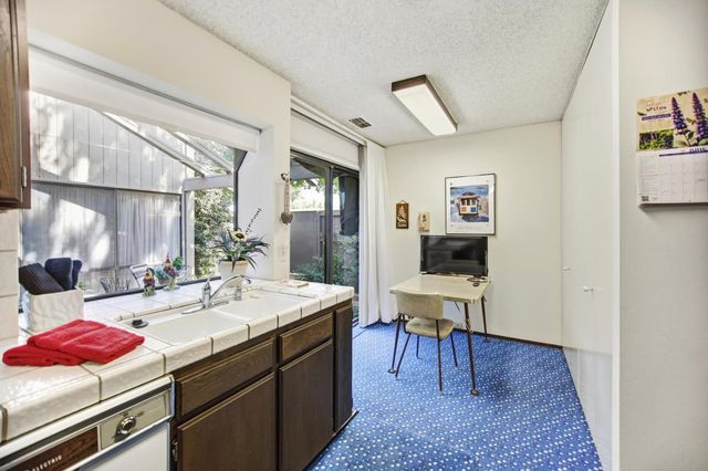 1455 University Ave, Sacramento, CA 95825