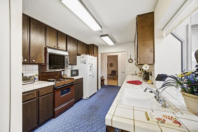 1455 University Ave, Sacramento, CA 95825