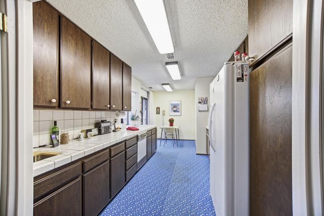1455 University Ave, Sacramento, CA 95825