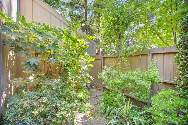 1455 University Ave, Sacramento, CA 95825
