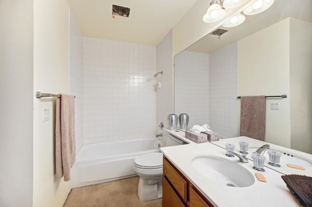 1455 University Ave, Sacramento, CA 95825