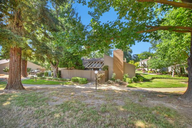 1455 University Ave, Sacramento, CA 95825