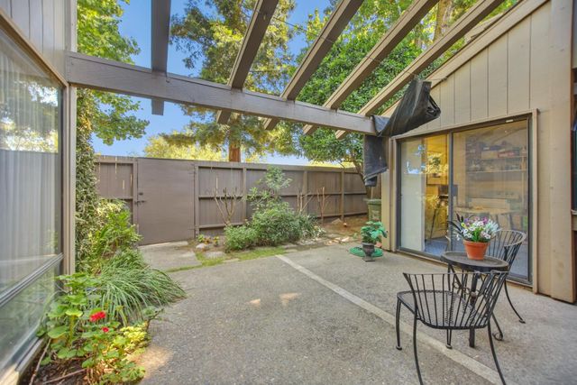 1455 University Ave, Sacramento, CA 95825