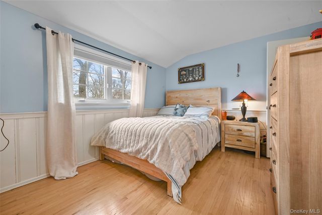 67 Kissam Lane, Glen Head, NY 11545