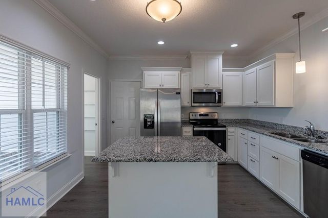 260 Rutledge Drive, Hinesville, GA 31313