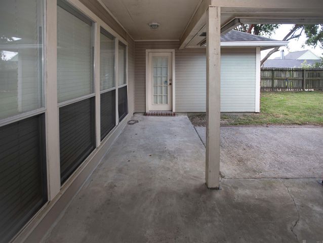 11137 Gold Cup Ave, Baton Rouge, LA 70816