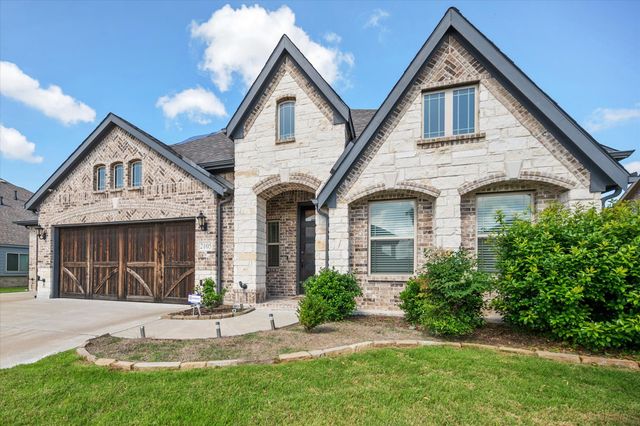 2105 Flora Lane, Desoto, TX 75115
