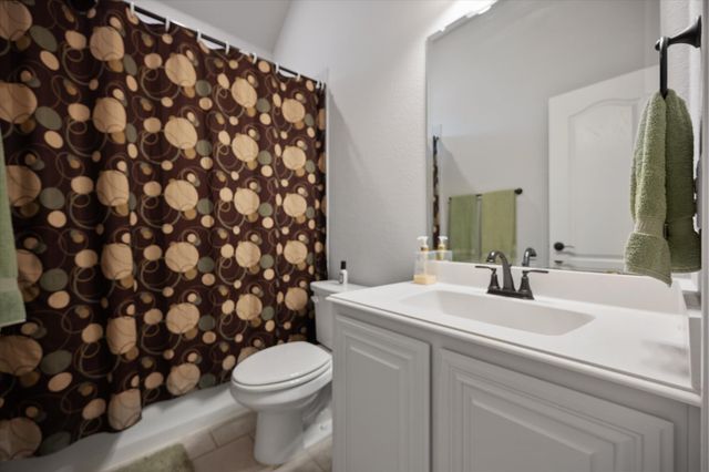 2105 Flora Lane, Desoto, TX 75115