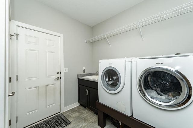 2745 Tee Time Road SE, Rochester, MN 55904