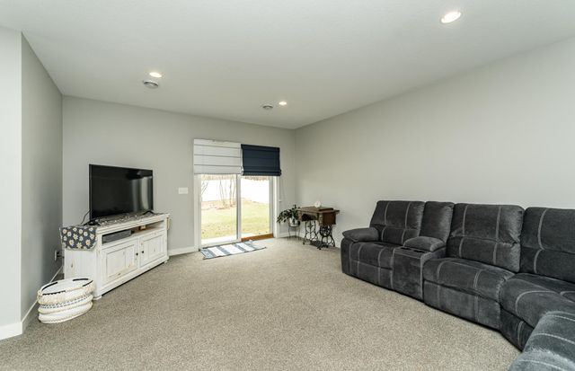 2745 Tee Time Road SE, Rochester, MN 55904