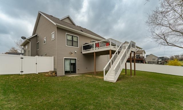 2745 Tee Time Road SE, Rochester, MN 55904