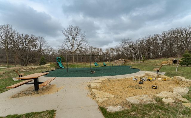 2745 Tee Time Road SE, Rochester, MN 55904