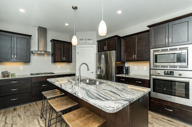 2745 Tee Time Road SE, Rochester, MN 55904