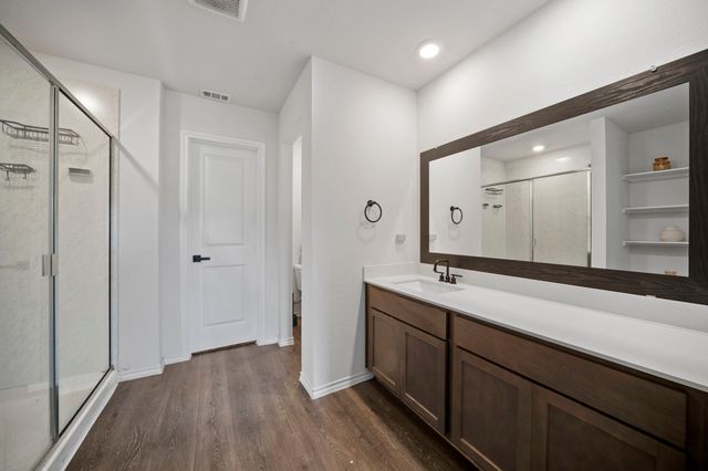 216 Churchill Court, Waxahachie, TX 75165