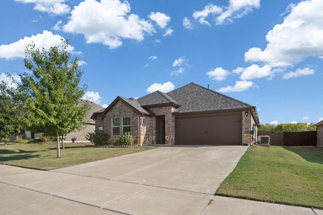 216 Churchill Court, Waxahachie, TX 75165