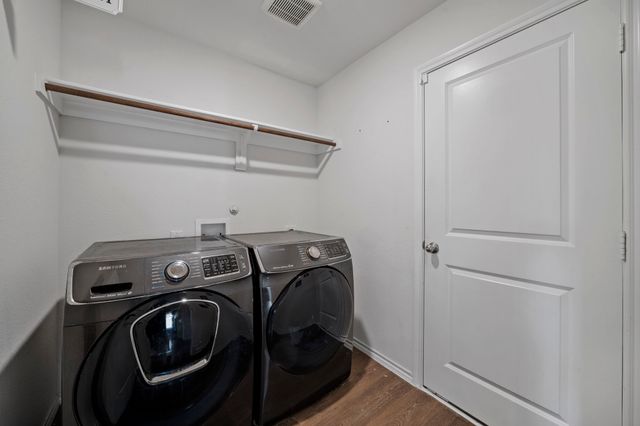 216 Churchill Court, Waxahachie, TX 75165