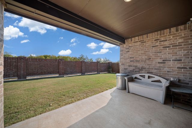 216 Churchill Court, Waxahachie, TX 75165