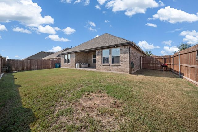 216 Churchill Court, Waxahachie, TX 75165