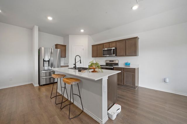216 Churchill Court, Waxahachie, TX 75165