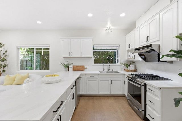 428 Crescent Avenue, Sunnyvale, CA 94087