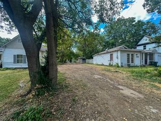 1913 North Campbell Avenue, Springfield, MO 65803