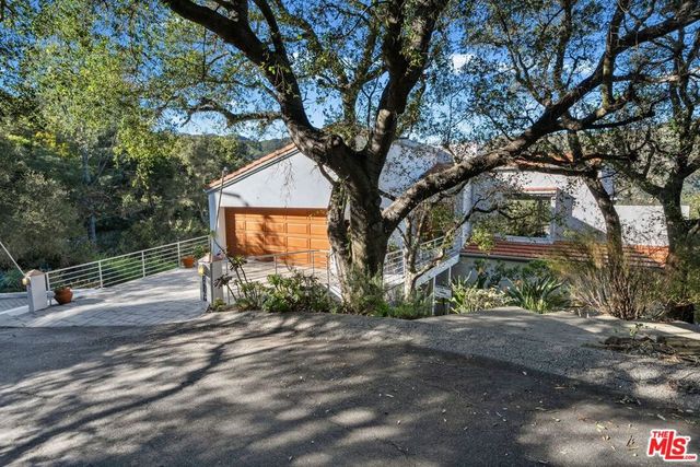 26207 Ingleside Way, Malibu, CA 90265